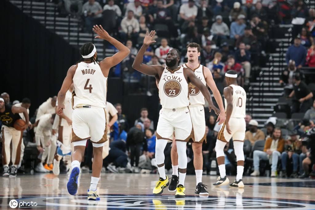 库里6犯毕业科尔被驱逐 勇船老头局竟遭菜鸟抢镜？